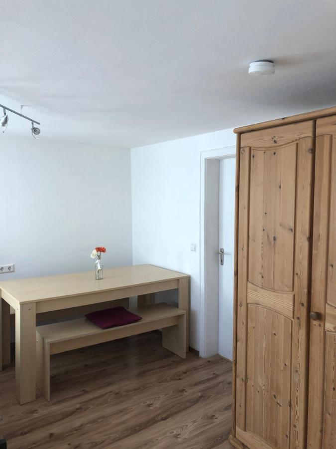 Guest Appartements Mit 2 Getrennten Schlafzimmern Fuer 4 Personen 24H Check In Aalen Eksteriør billede