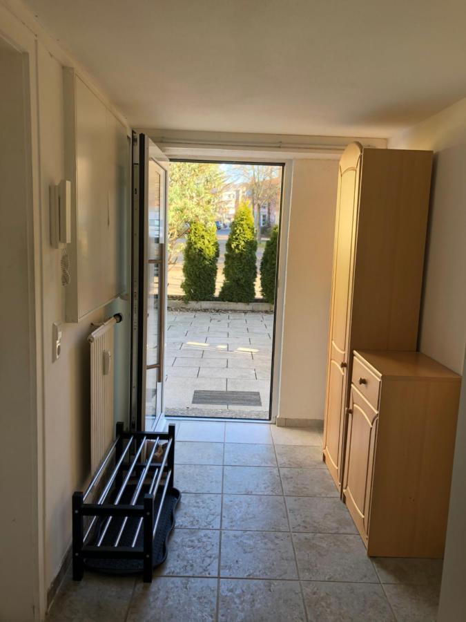 Guest Appartements Mit 2 Getrennten Schlafzimmern Fuer 4 Personen 24H Check In Aalen Eksteriør billede